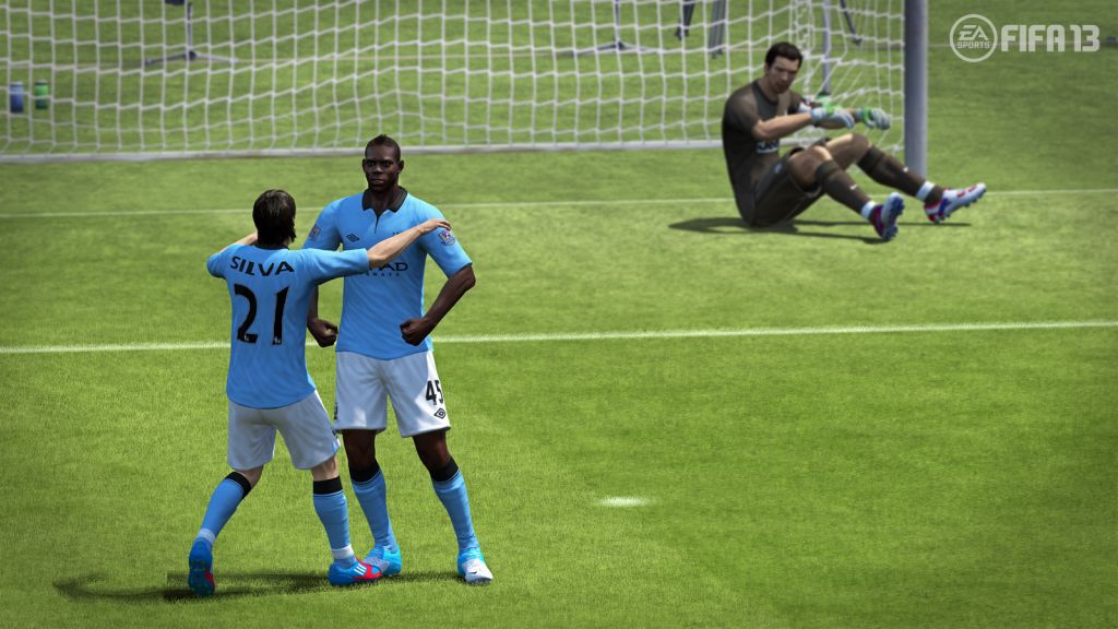 fifa13_ng_balotelli_celebration_lowres_wm